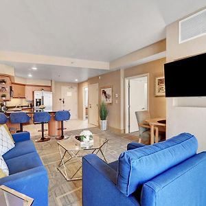 Royal Oasis Suite At Platinum Hotel-Strip Views